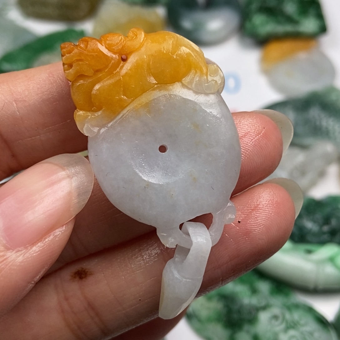 定制翡翠未镶嵌翡翠