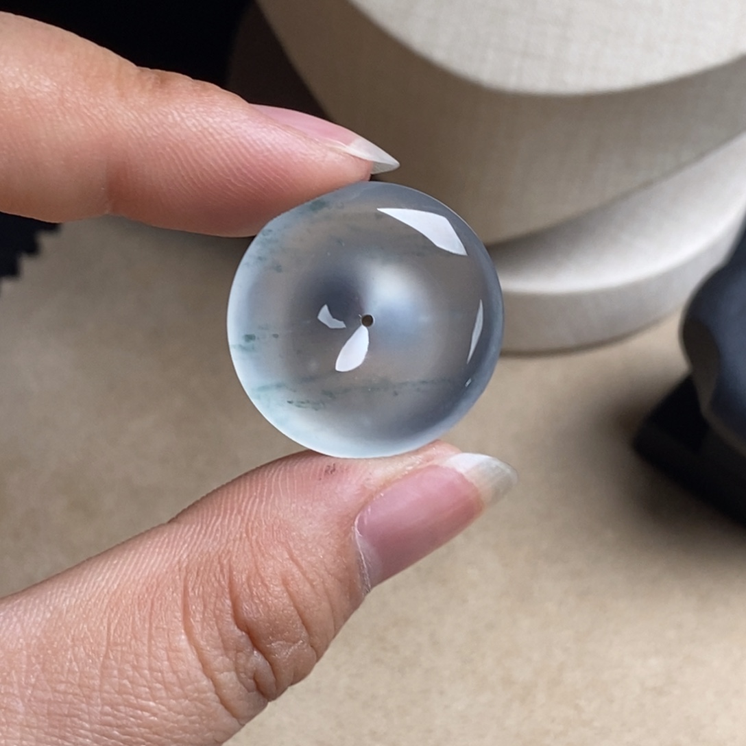 翡翠未镶嵌颈饰高冰玻璃种冷白底微飘花炸光平安扣25.2-5.-