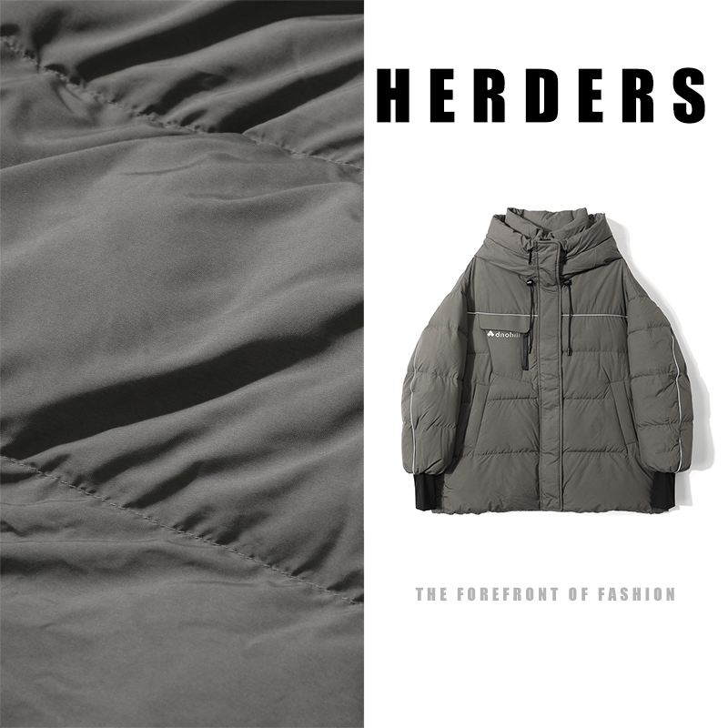 12.30 中长款连帽银色压条羽绒服 250093