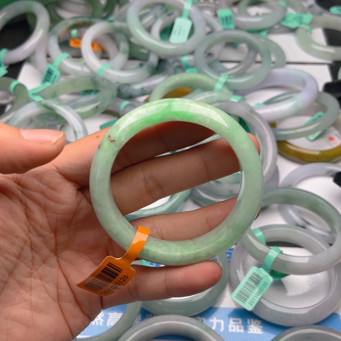 未镶嵌手镯翡翠5556x2. 149