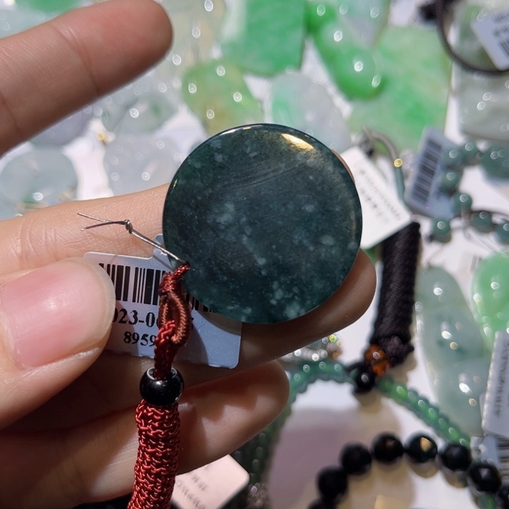 翡翠颈饰未镶嵌天然翡翠A货