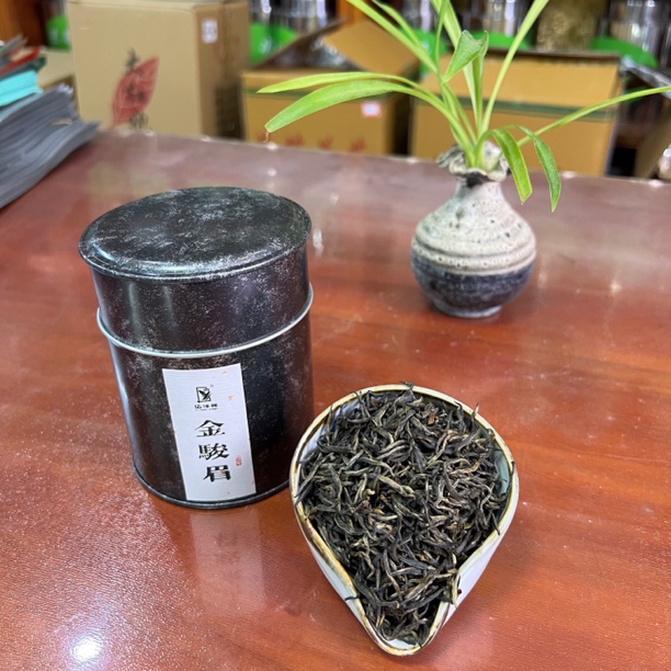 2025金骏眉 特级 头采 梅占 甜润蜜香 浓香 正宗红茶 芽头 罐装