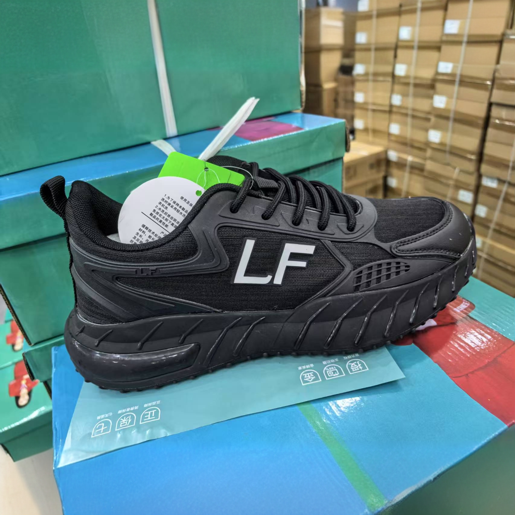 新款休闲跑步运动鞋轻便减震软底跑鞋百搭学生鞋子1688