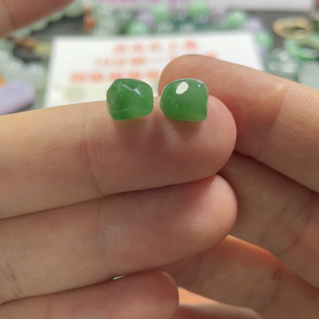 未镶嵌定制翡翠浮**影翡翠