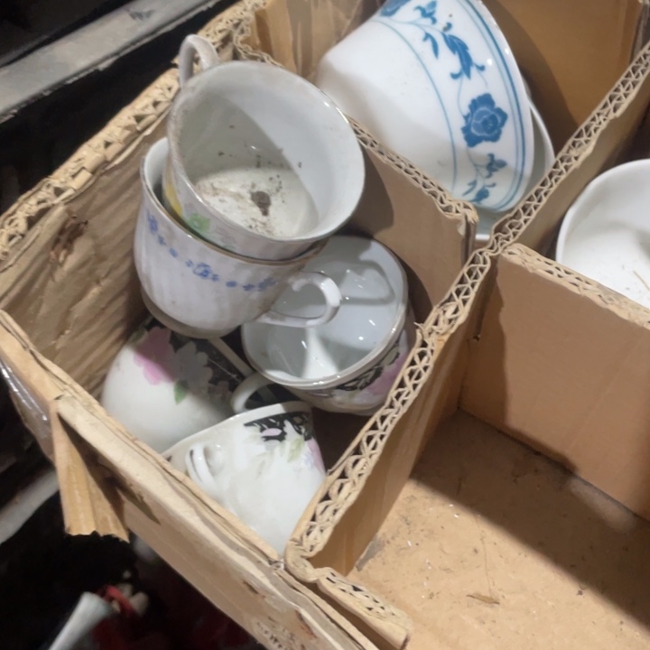 乖***宝其他盘子碗砂锅都有