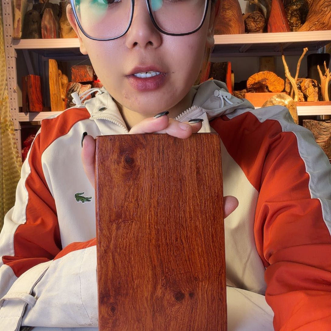 紫檀木类端景台为**彪