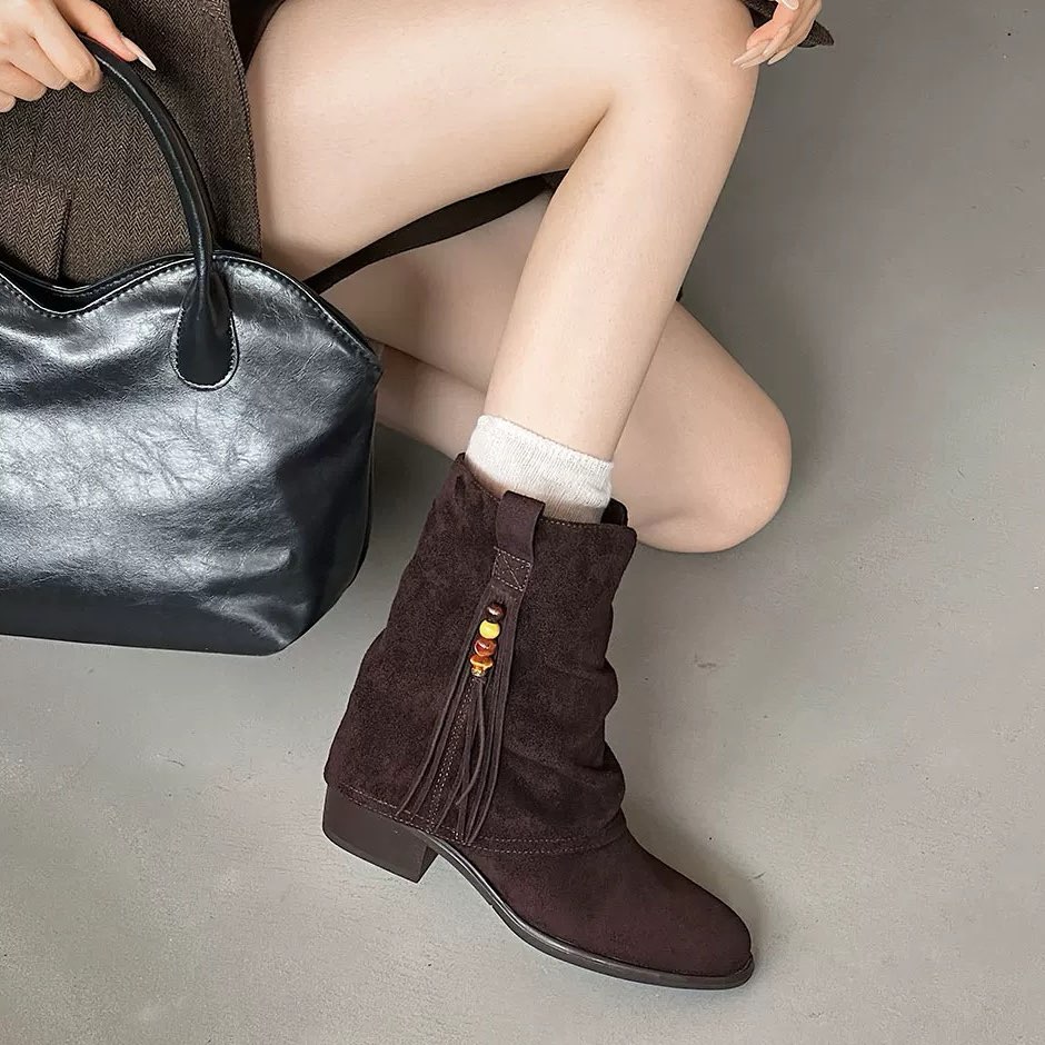 C9424  棕色 时尚百搭秋冬2025新款时尚舒适一脚蹬短靴 西部靴