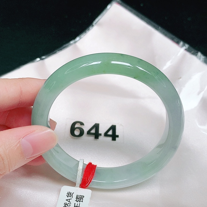 翡翠未镶嵌手镯翡翠手镯未镶嵌