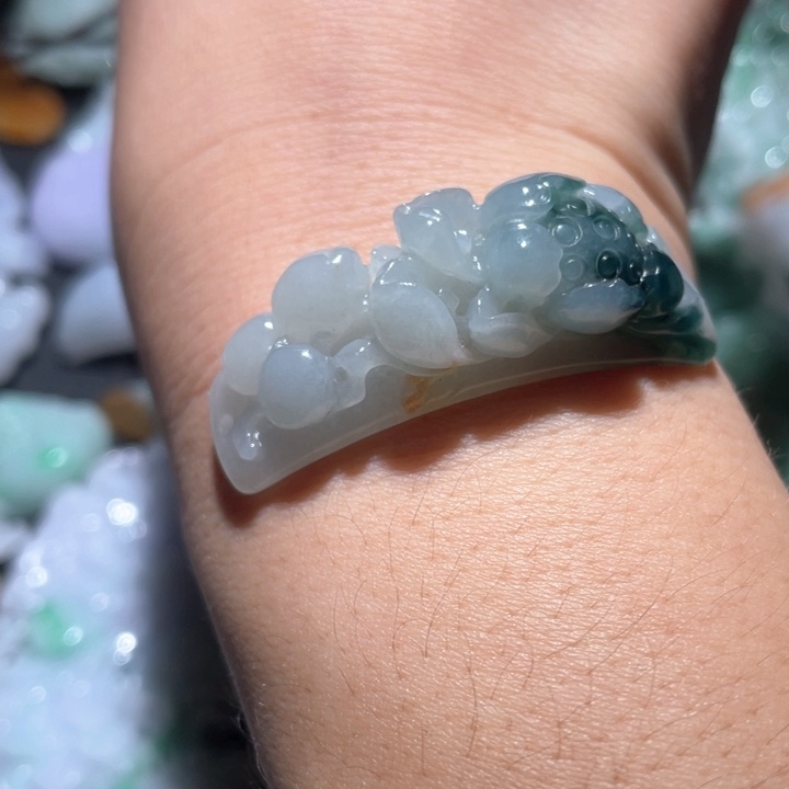 翡翠未镶嵌颈饰天然