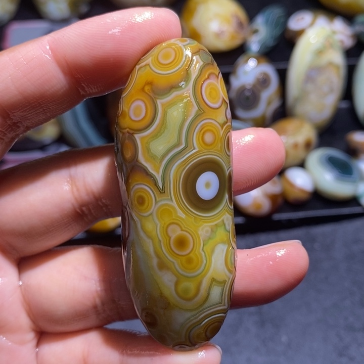 玛瑙/玉髓未镶嵌珠宝奇石23