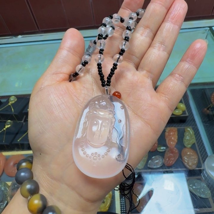 金***$石英质玉（金丝玉）未镶嵌颈饰