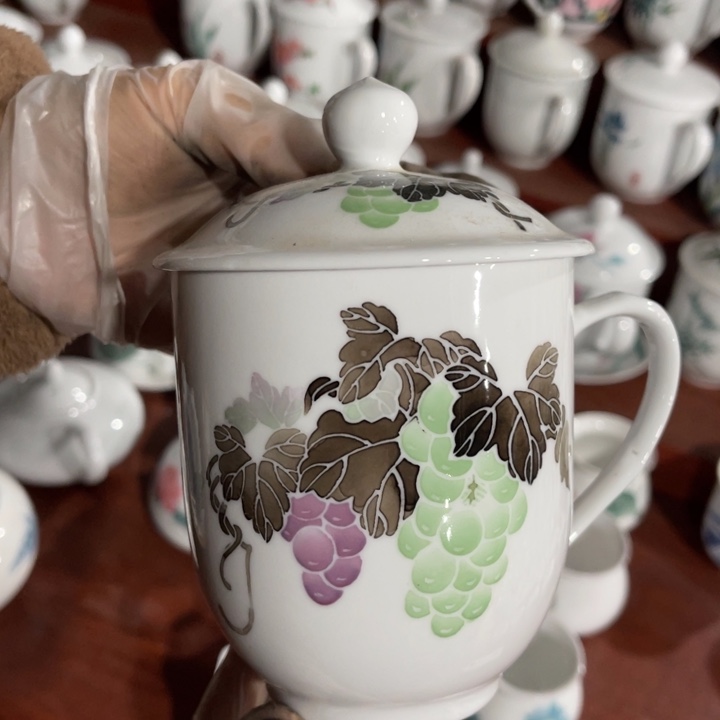 醴陵高温瓷釉下手绘600毫升微瑕