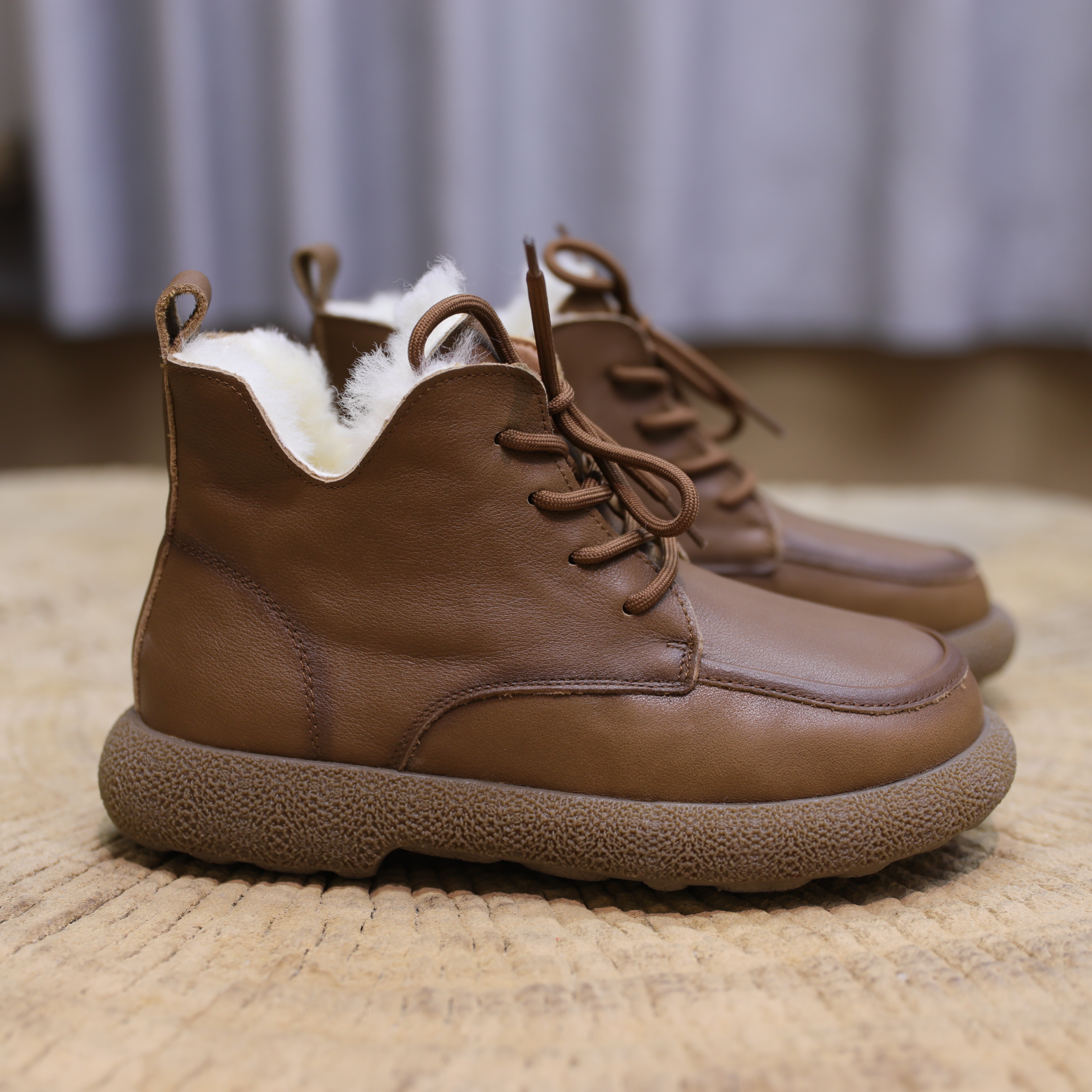 拙手作2025雪地靴中筒纯色系带保暖胶粘防滑秋冬马丁靴百搭靴子