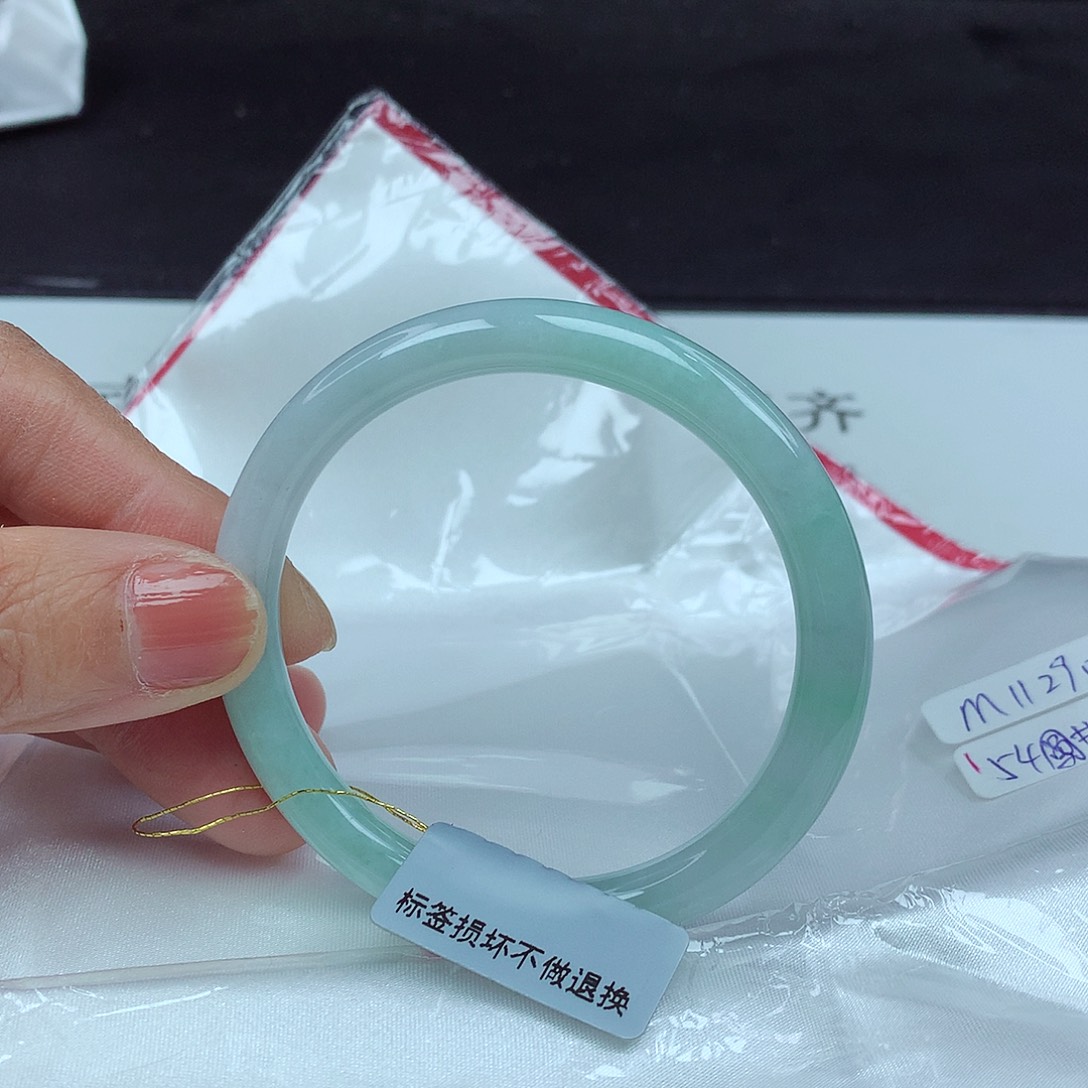 翡翠手镯未镶嵌54圈2902