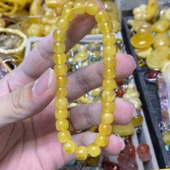 未镶嵌蜜蜡裸石多样性发货