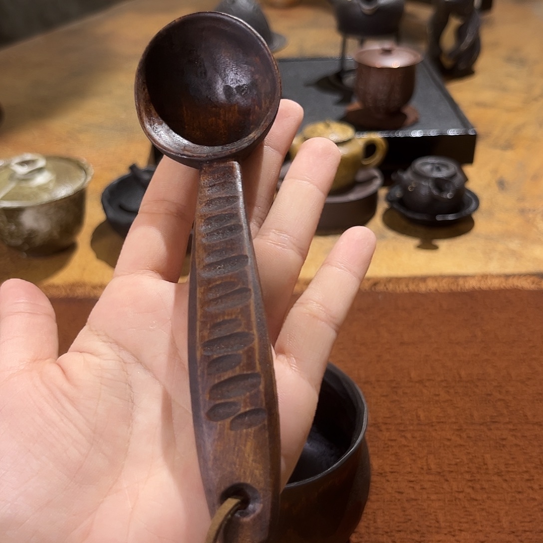 景德镇鱼和熊手工陶艺