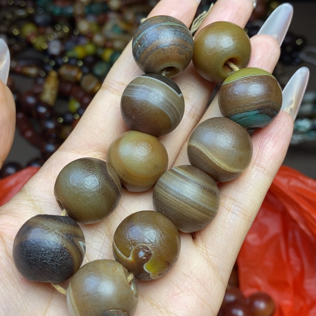 玛瑙/玉髓颈饰未镶嵌