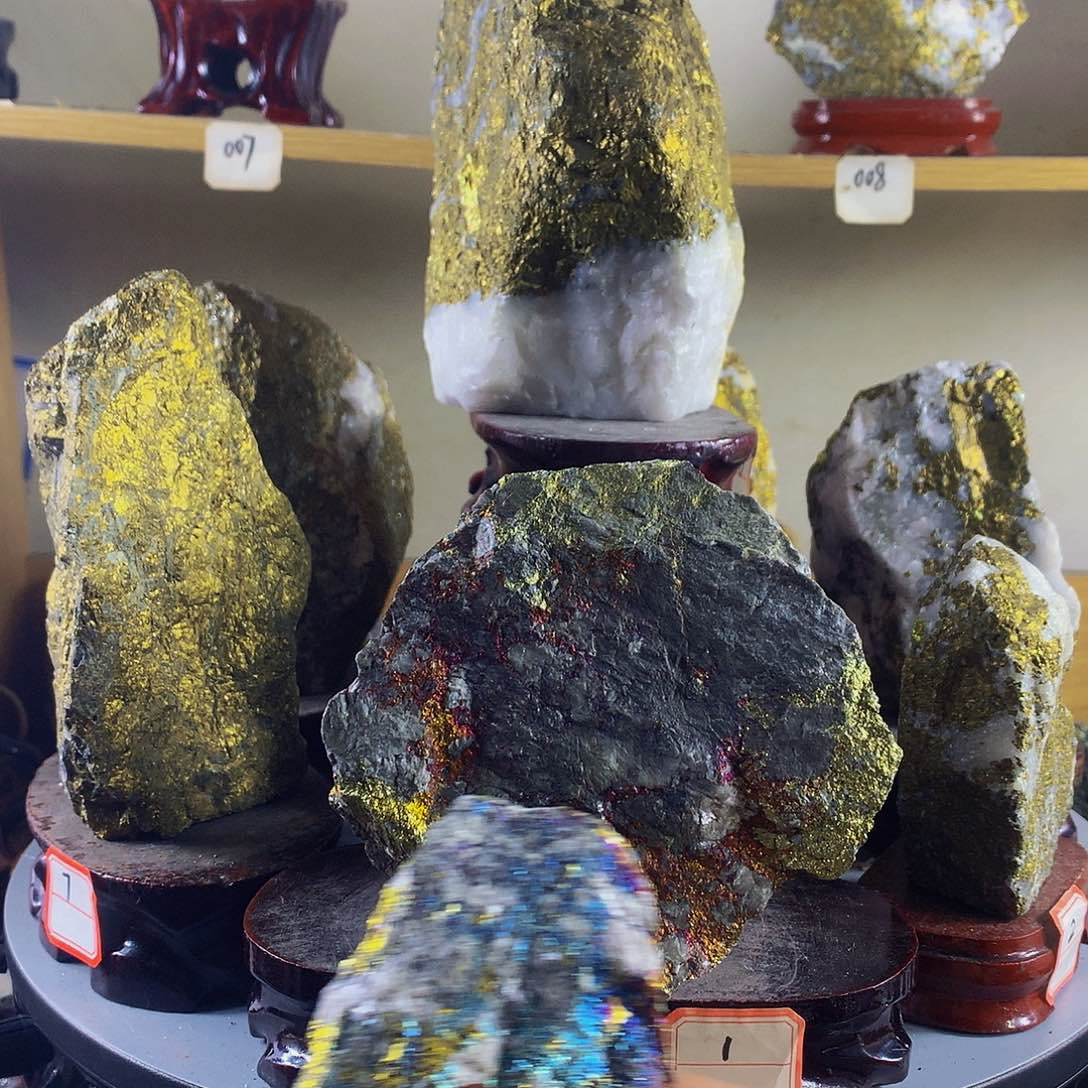 石材1+007原矿石带底座