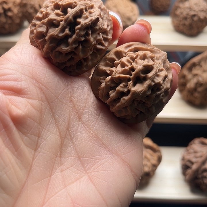 小****吊坠文玩核桃秦岭核桃