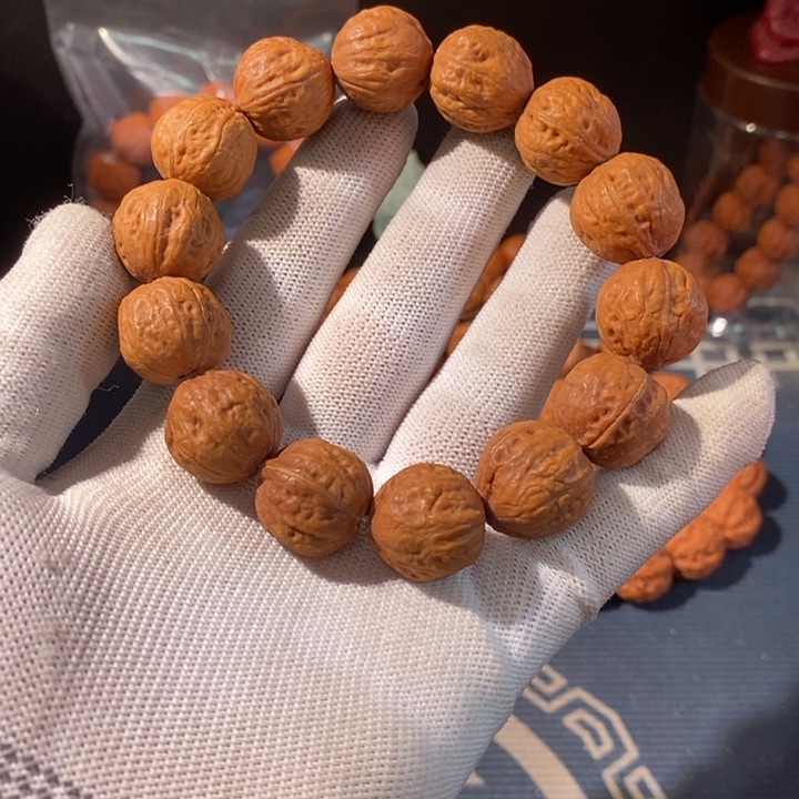 文玩核桃手串……35