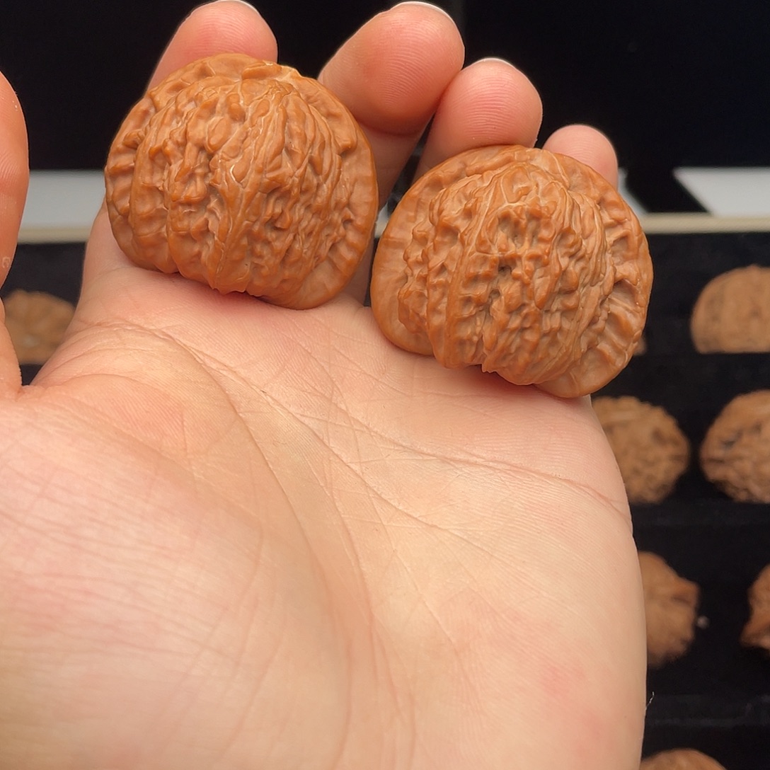 文玩核桃吊坠41白狮子