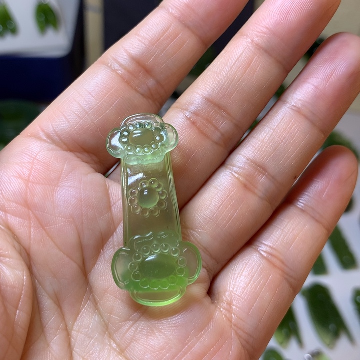 岫玉颈饰未镶嵌吊坠