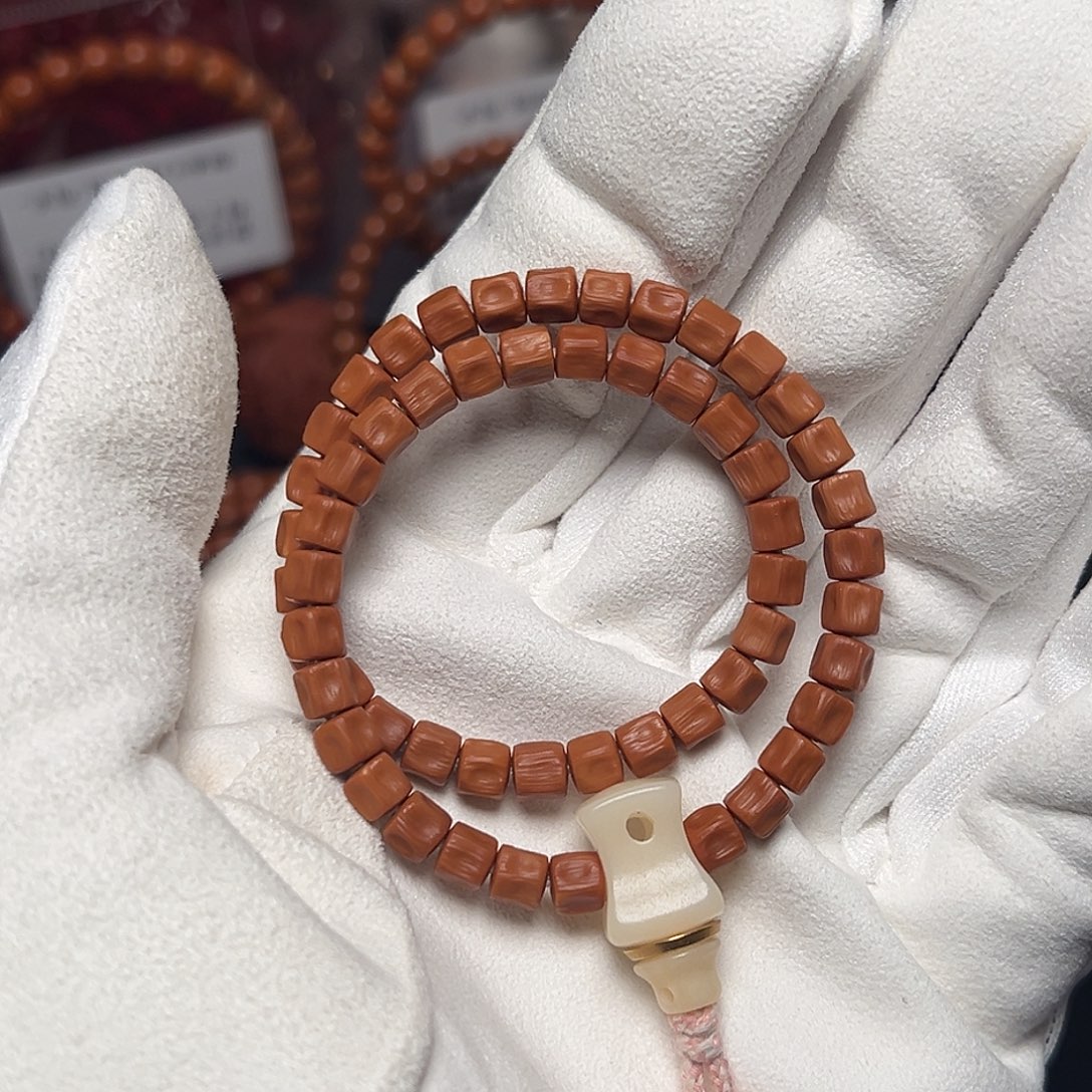 手串柏香籽/百香籽核尖雕刻百香籽老挝料手持一套5.26