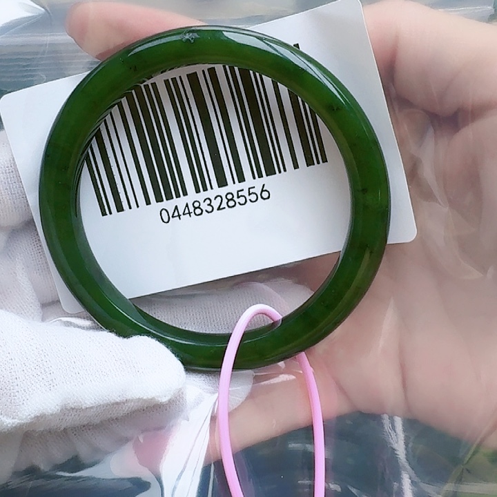 和田玉（碧玉）手镯未镶嵌5657包容