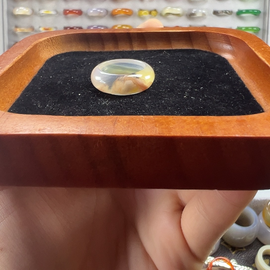 玛瑙/玉髓未镶嵌戒圈A8不退换15.1港9