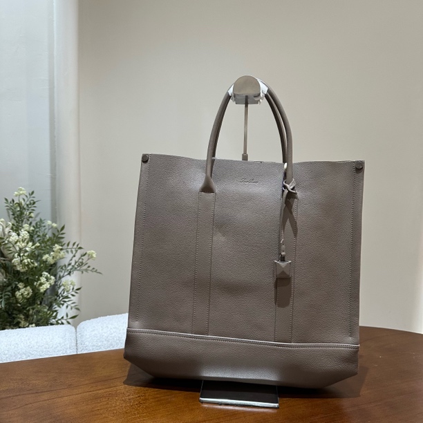 99新 Loro Piana/诺悠翩雅 LP Beam托特单肩包 US57714