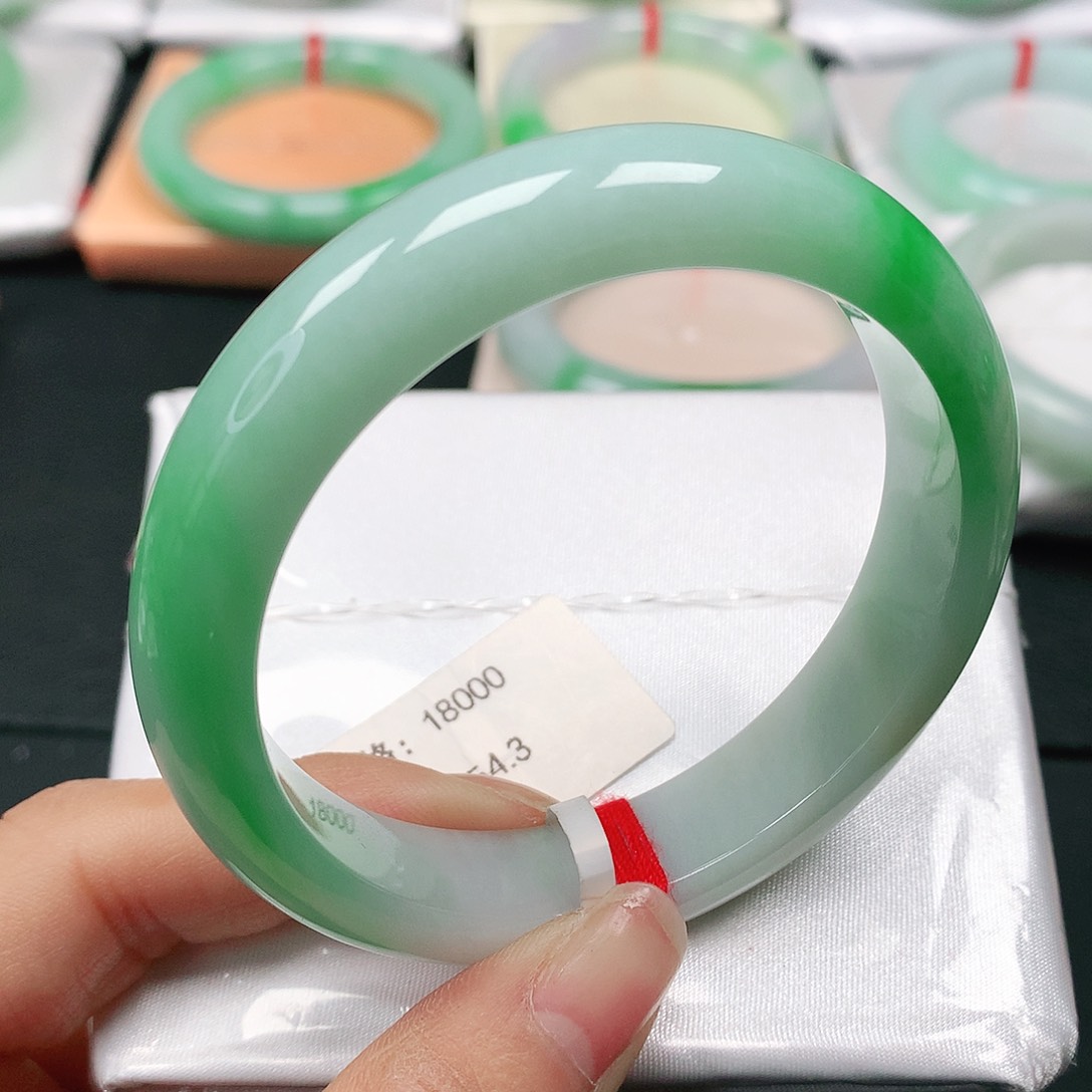 翡翠手镯未镶嵌天然翡翠手镯55