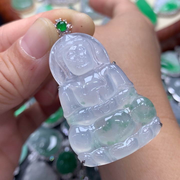 翡翠吊坠(不含链)18K金镶嵌