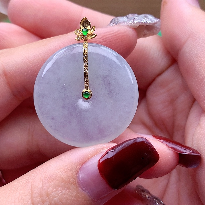 翡翠颈饰18K金镶嵌翡翠