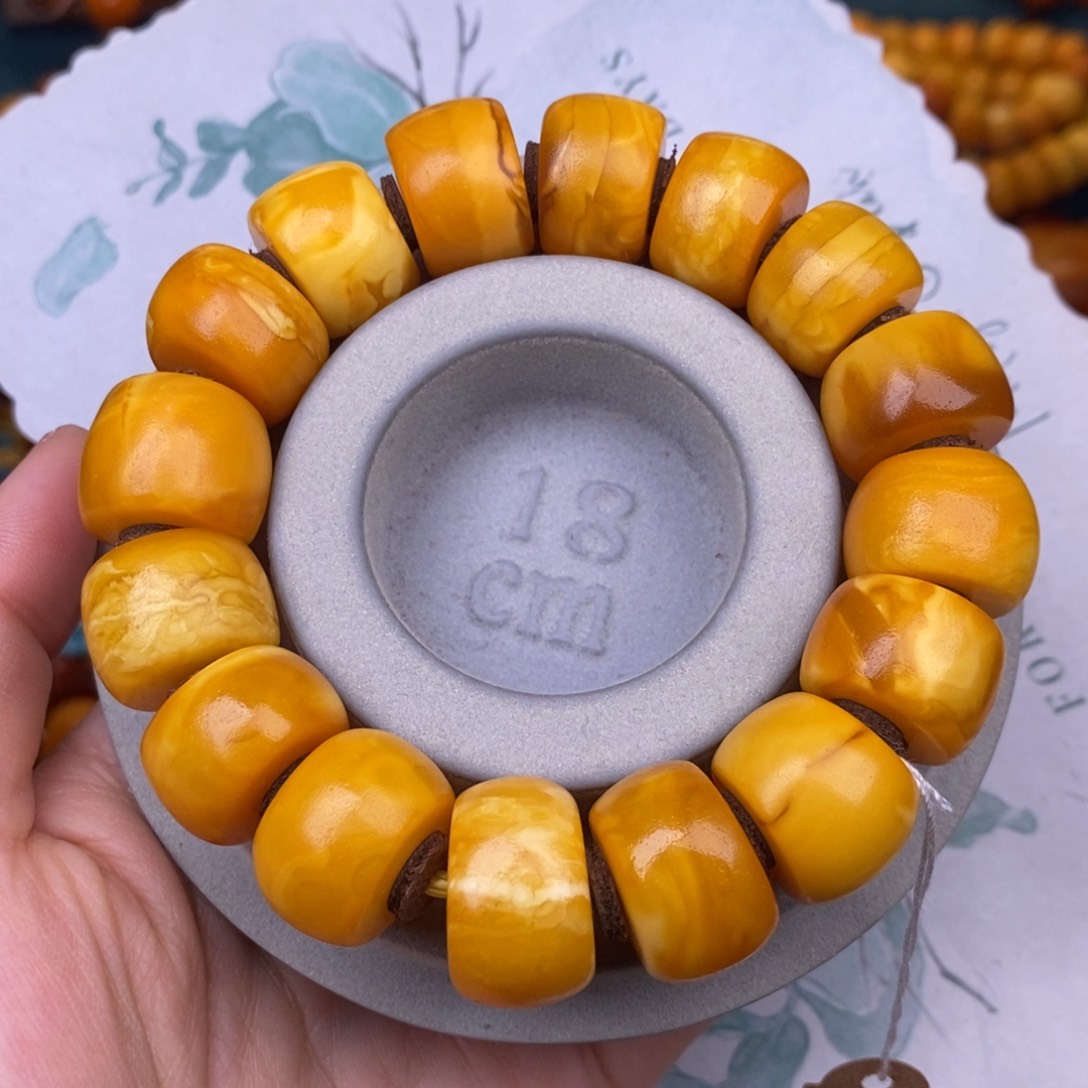 蜜蜡裸石未镶嵌蜜蜡