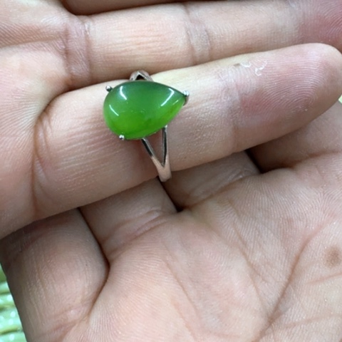 和田玉戒指未镶嵌四****）