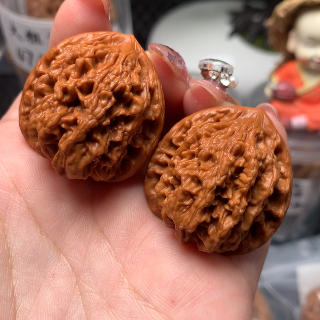 文玩核桃把件虎头18313-34-02