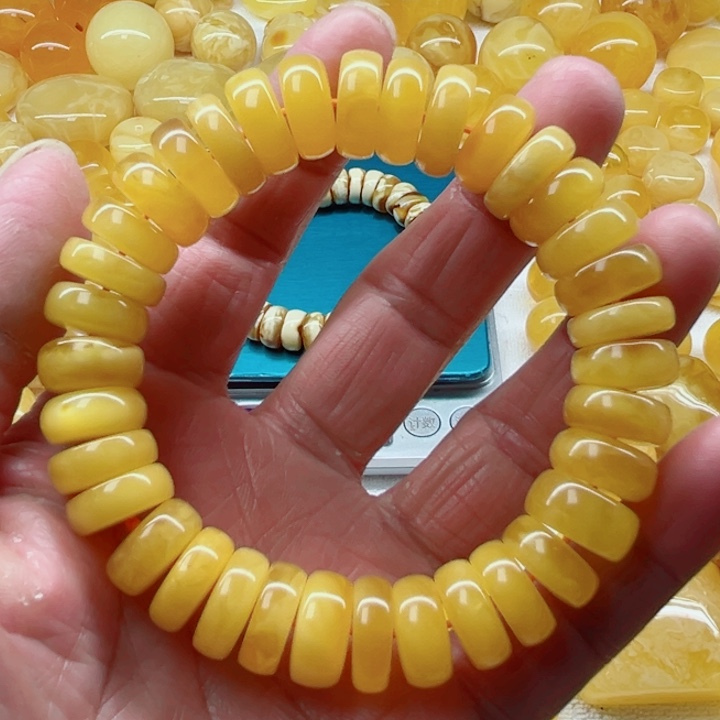 琥珀（矿物珀）未镶嵌裸石