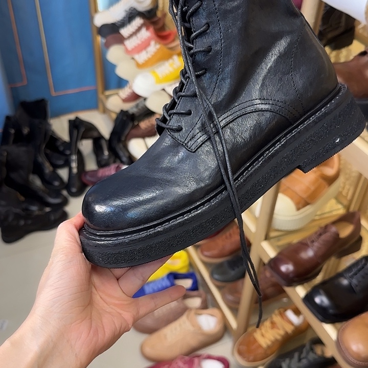 洋***生29号黑色马丁靴36码