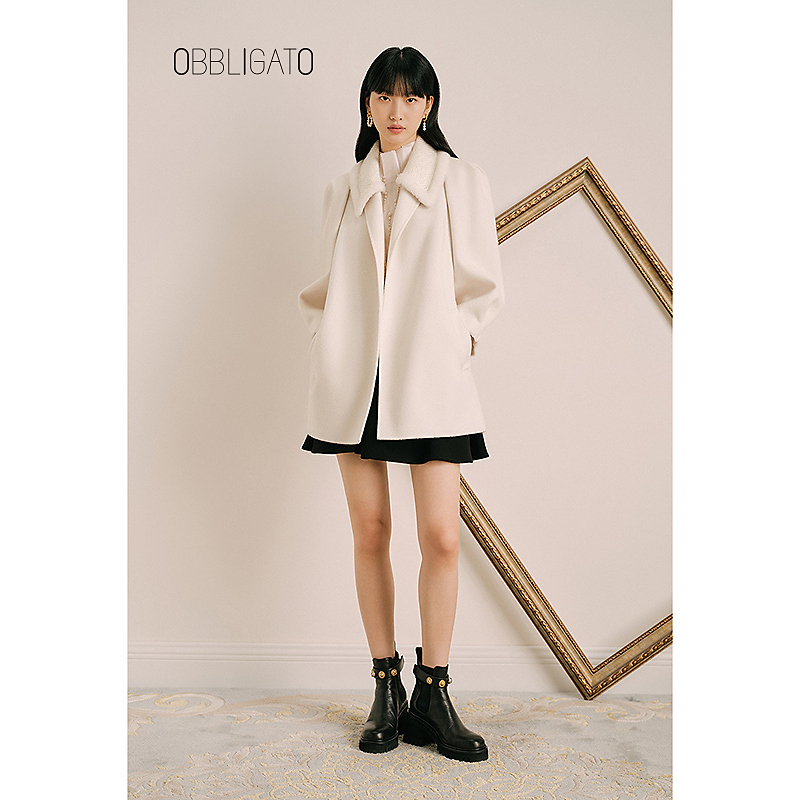 OBBLIGATO奥丽嘉朵1C33580130/1C32580260冬季银葱披风袖大衣