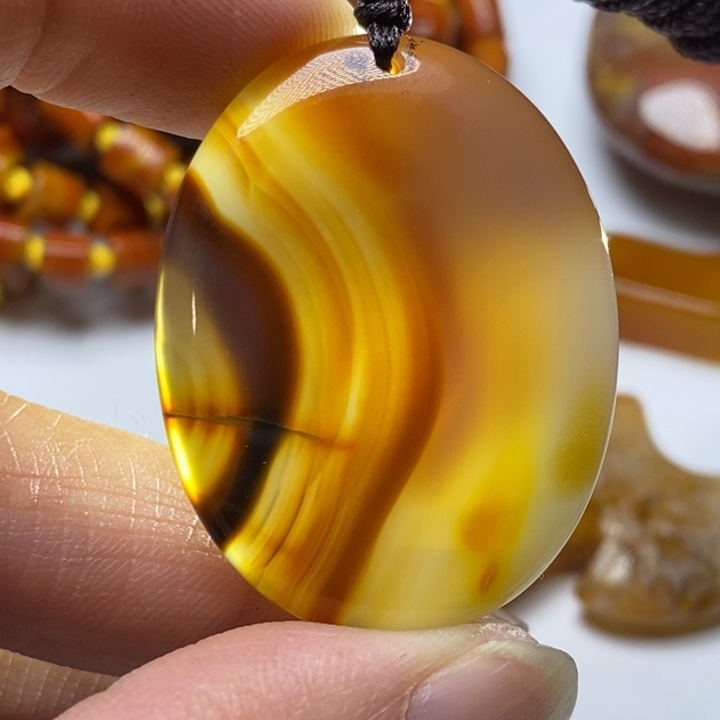 玛瑙/玉髓颈饰未镶嵌