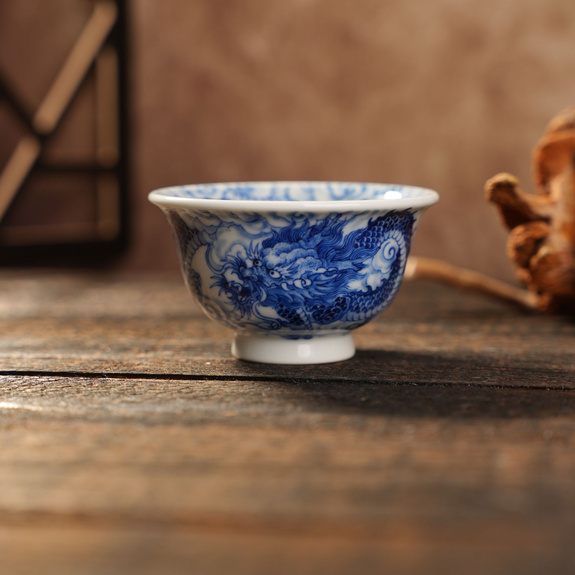 刘建锋窑青花云龙2.0龙纹陶瓷压手杯