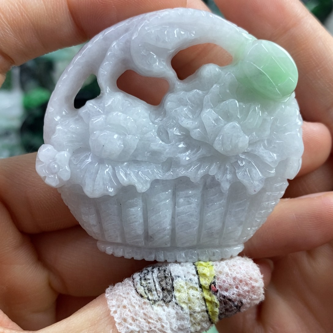 翡翠颈饰未镶嵌吊坠