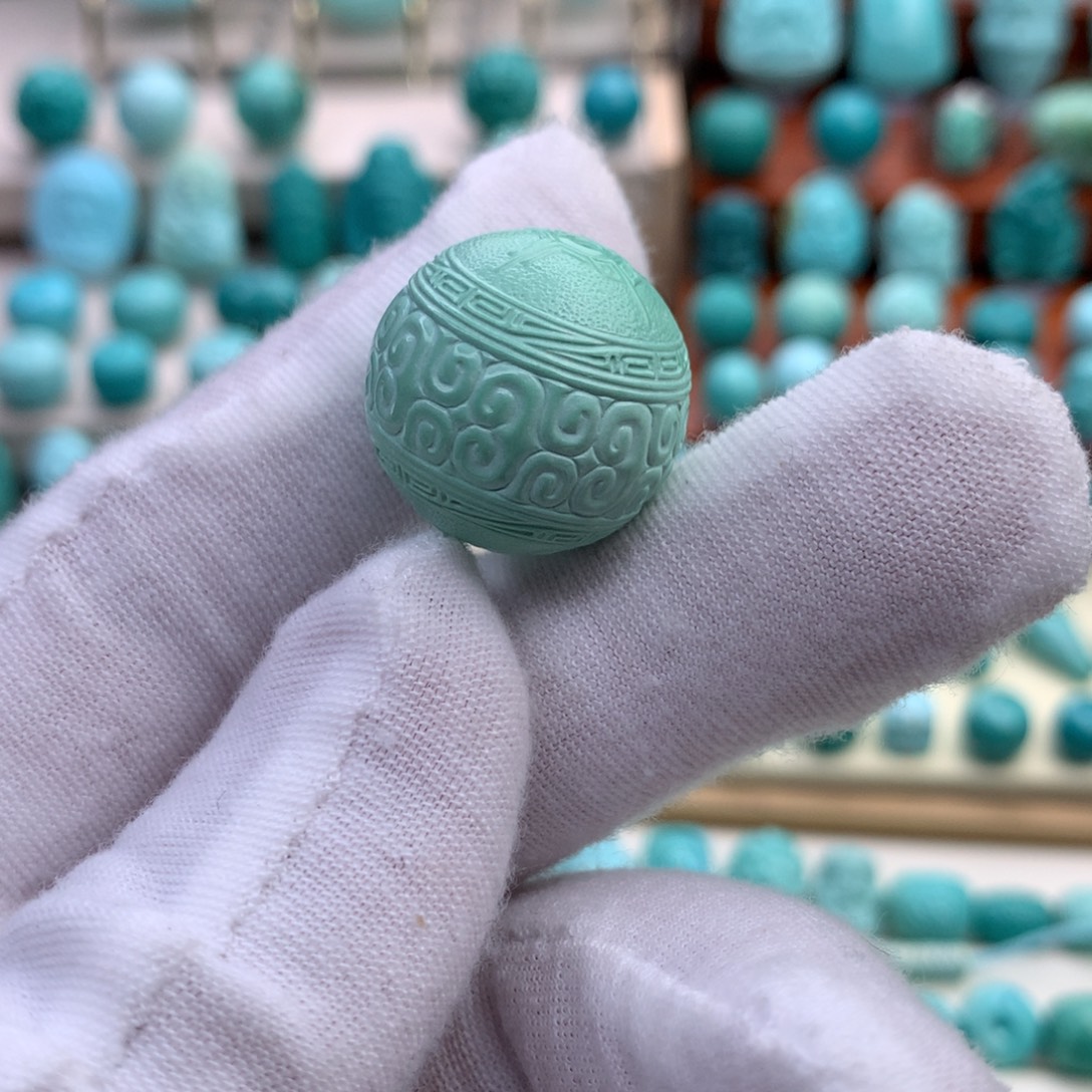 绿松石未镶嵌珠宝奇石原矿绿松石回纹珠