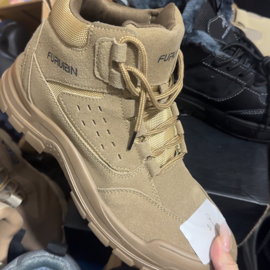 43码高帮卡其马丁靴高货