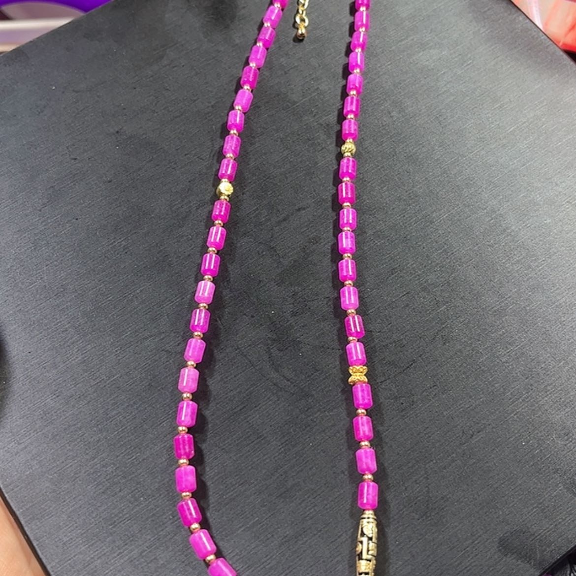 【闪购商品】琉璃配饰舒具石老油44泥地丝绒玉华透樱花粉锁骨链