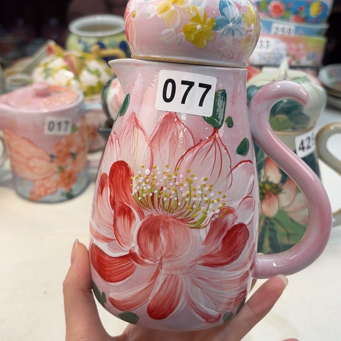 瓷片兔兔。。兔兔好帅