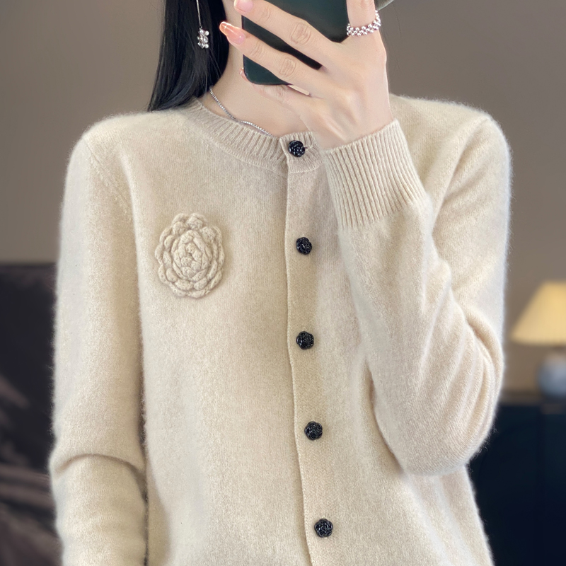 羊毛衫女士圆领加厚玫瑰花图案3D立体宽松百搭针织打底衫外套