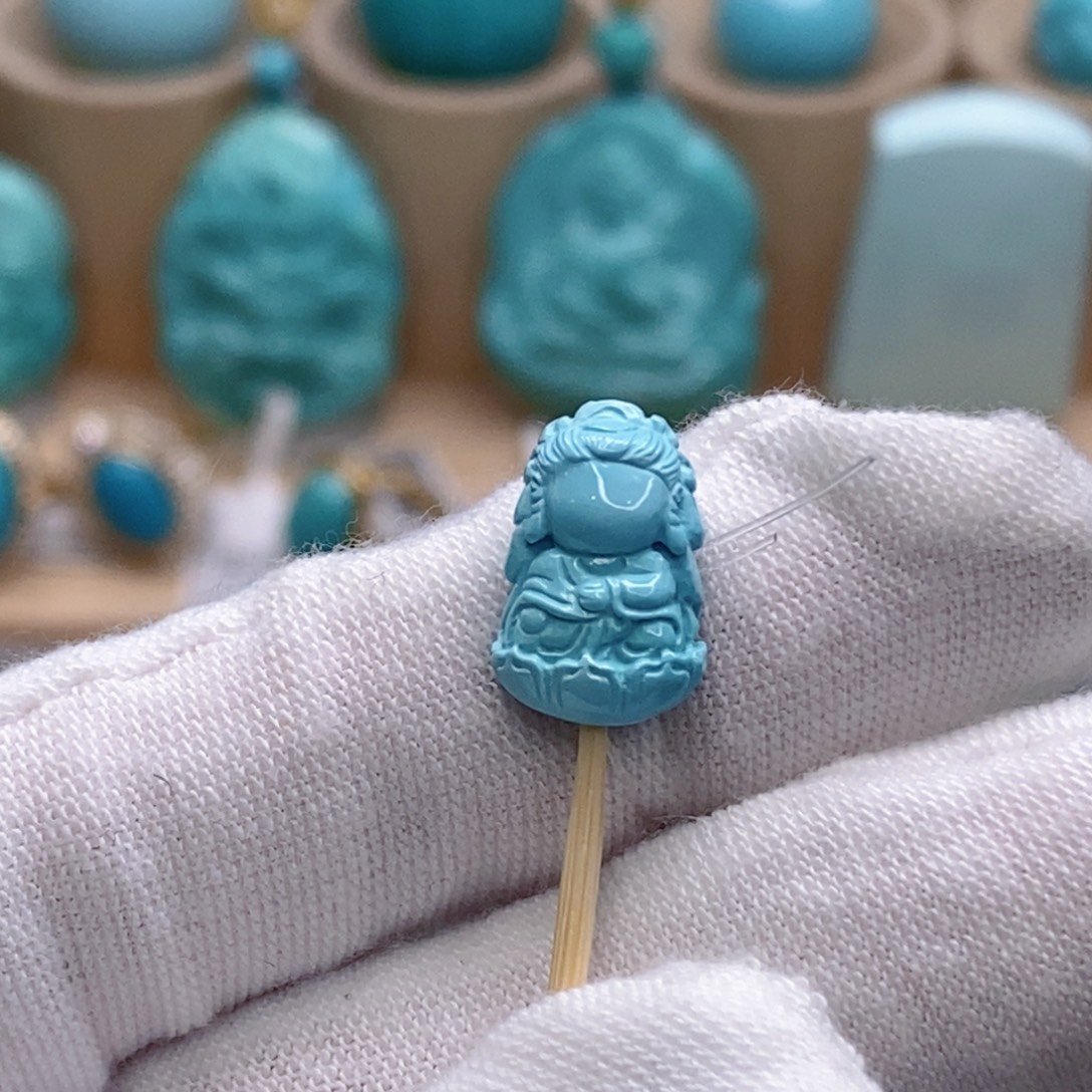 绿松石未镶嵌珠宝奇石