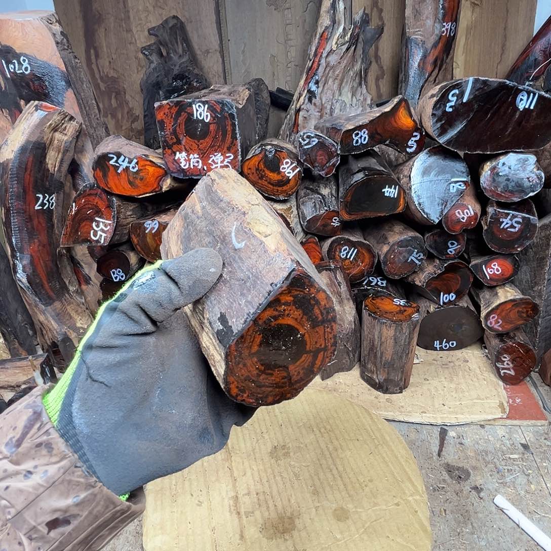 荣***哥木大红酸枝交趾黄檀
