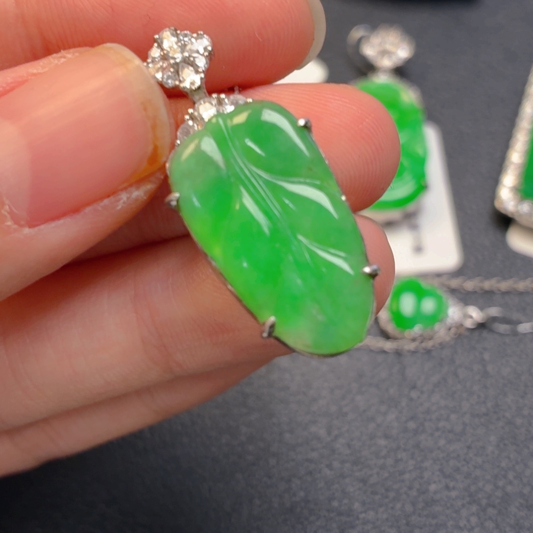 翡翠银S925镶嵌吊坠(不含链)
